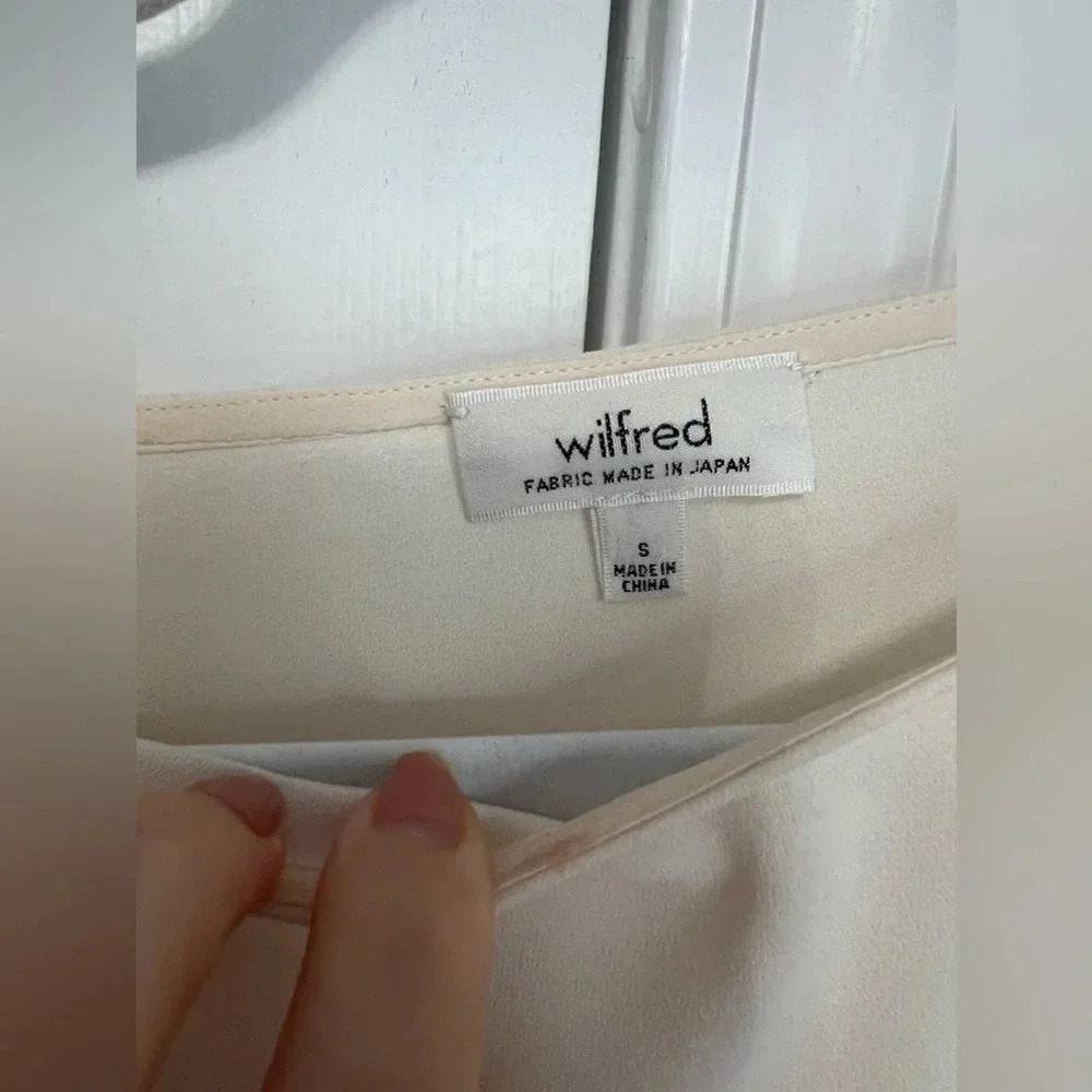 Aritizia Wilfred Top - Picture 2 of 4